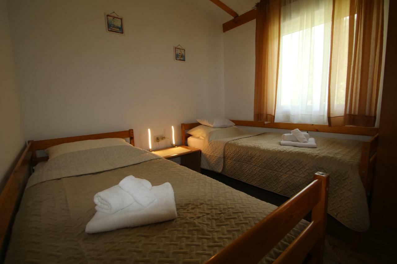 Oak House Villa Zadvarje ภายนอก รูปภาพ