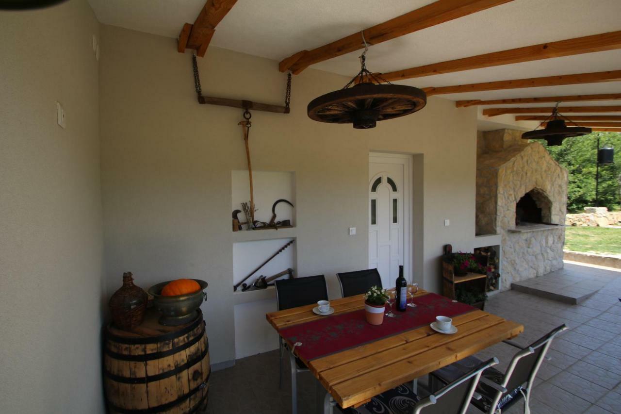 Oak House Villa Zadvarje ภายนอก รูปภาพ
