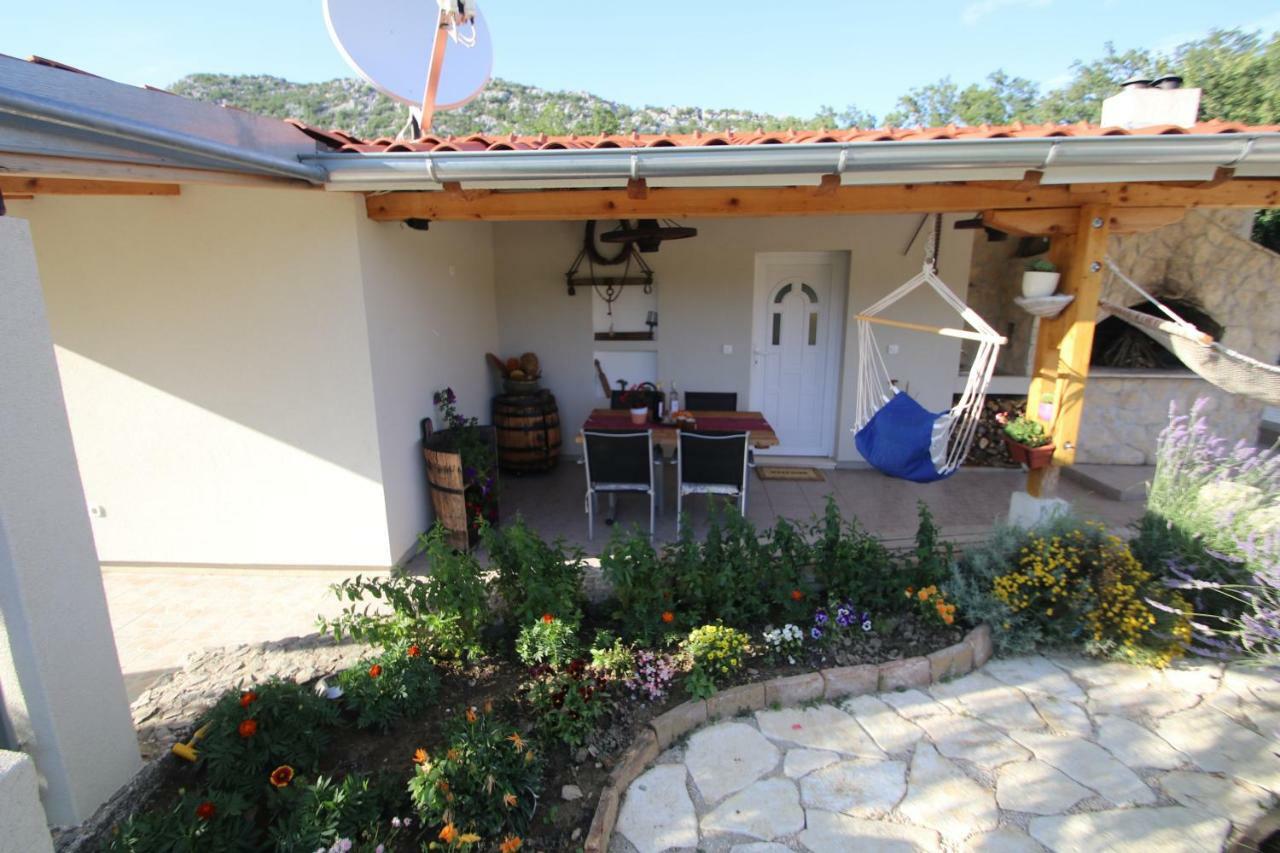 Oak House Villa Zadvarje ภายนอก รูปภาพ